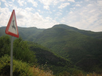 Os muíños de vento, duns 100 metros, situaranse no cimo dunha montaña de 1.440 metros e serán visíbeis dende o Bierzo ou Lugo capital