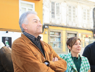 Méndez Romeu durante un acto de campaña electoral coa secretaria de Organización do PSdeG, Mar Barcón